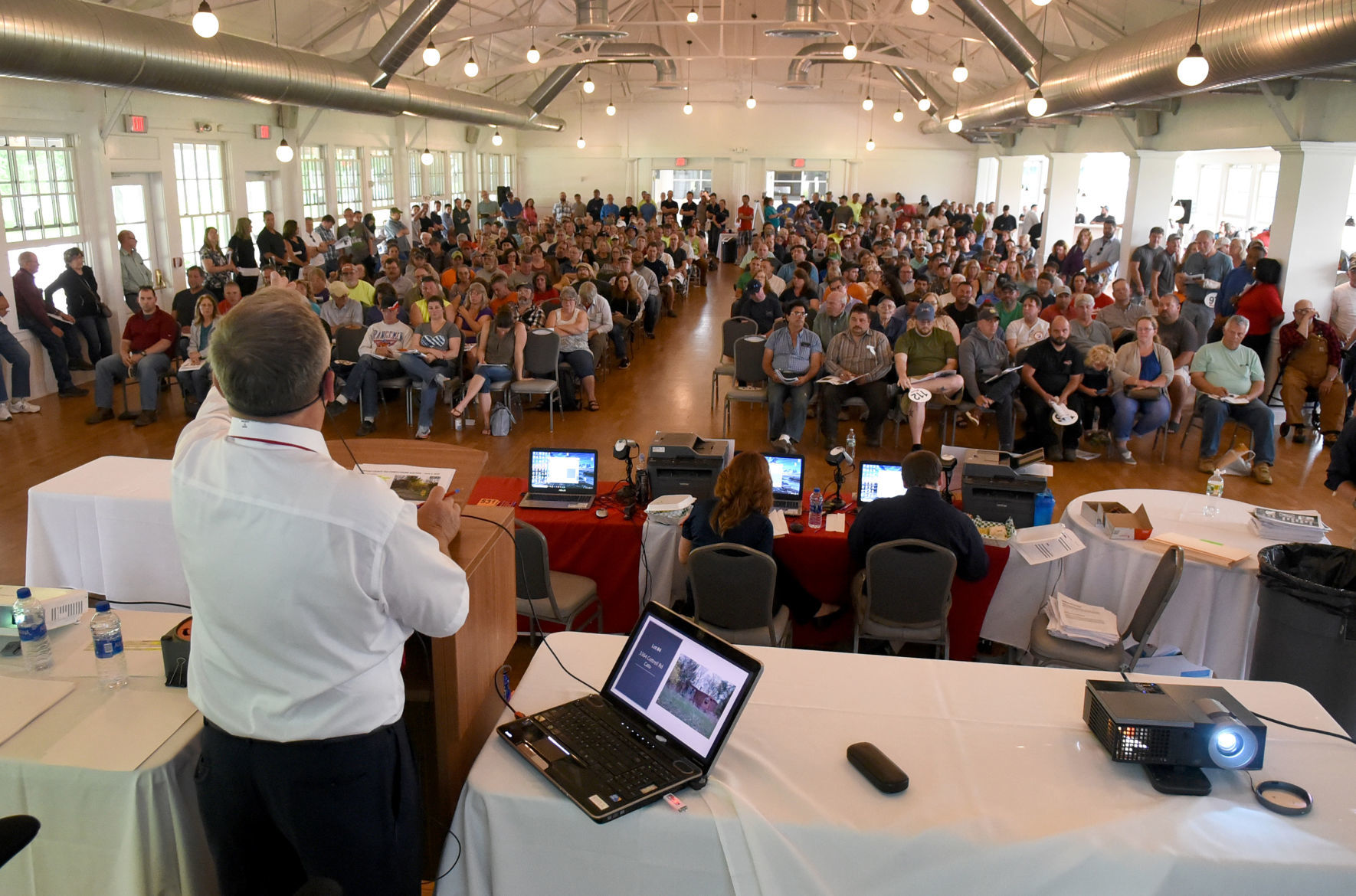 Auction 1.JPG